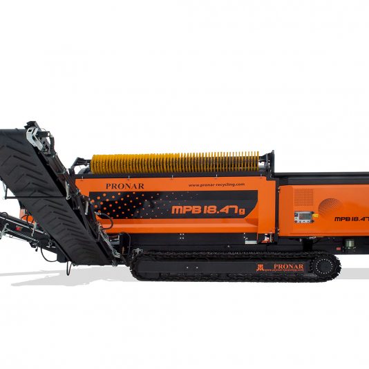 Pronar release much anticipated New Tracked Trommel 18.47 Size.